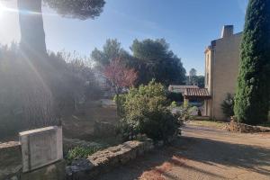 Villa de 240 m2 au calme avec piscine