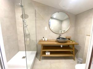 Villa de 3 chambres avec jacuzzi jardin clos et wifi a Santo Pietro di Tenda