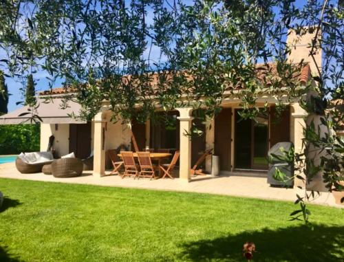 Villa de 3 chambres avec piscine privee jacuzzi et jardin clos a Cagnes sur Mer a 4 km de la plage
