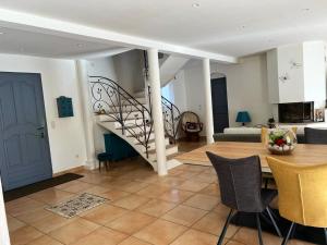 Villa de 3 chambres avec piscine privee jardin clos et wifi a Fayence