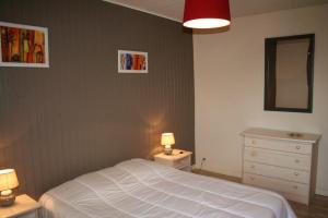 Villa de 3 chambres avec piscine privee jardin clos et wifi a Montfaucon