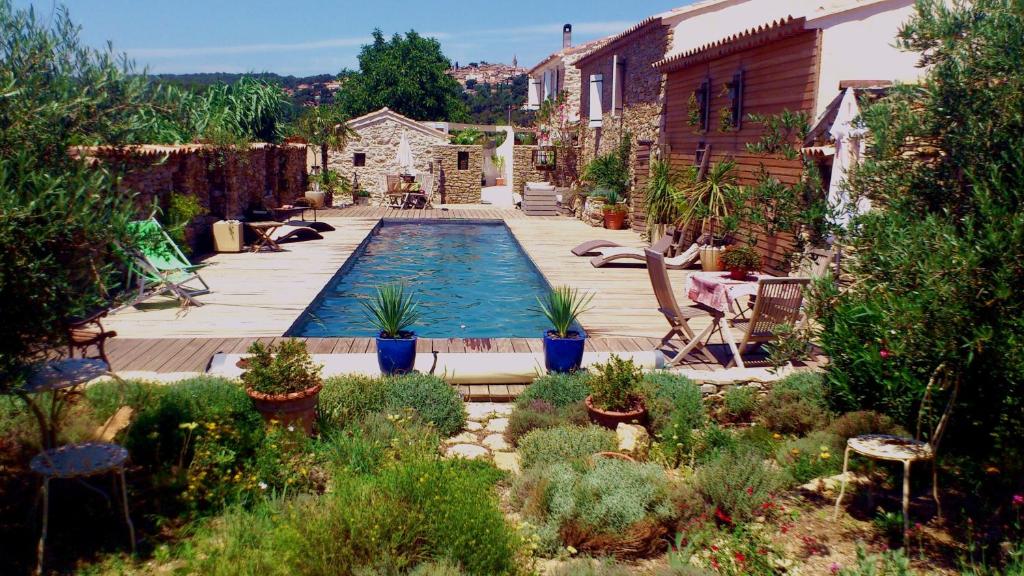 Villa de 3 chambres avec piscine privee jardin clos et wifi a Pietralba