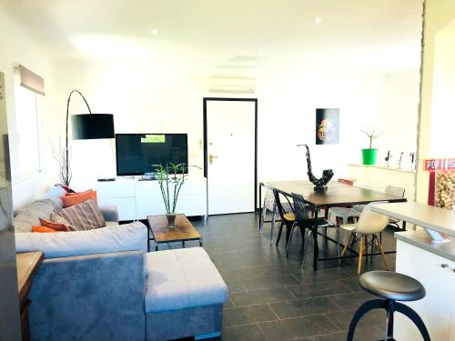 Villa de 3 chambres avec piscine privee jardin clos et wifi a Pietralba