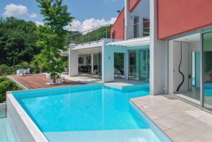 Villa Villa de 4 chambres avec piscine privee jacuzzi et jardin amenage a Saint Desirat Rue du Moulin 07340 Saint-Désirat Rhône-Alpes