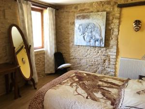 Villa de 4 chambres avec piscine privee jacuzzi et jardin clos a Proissans