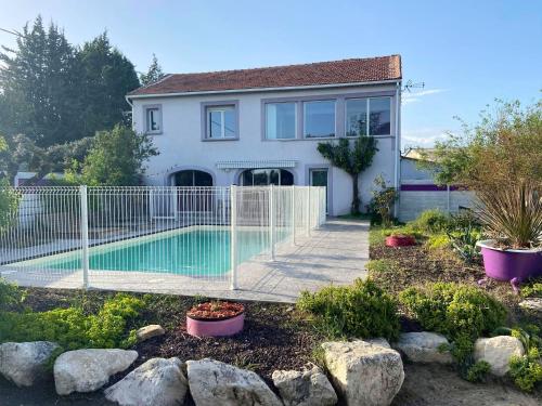 Villa de 4 chambres avec piscine privee jacuzzi et jardin clos a Saint Privat des Vieux