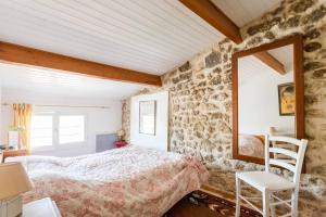 Villa de 4 chambres avec piscine privee jardin amenage et wifi a Genissac