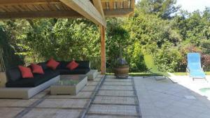 Villa Villa de 4 chambres avec piscine privee jardin amenage et wifi a Malaucene Route d'Entrechaux D13 84340 Malaucène Provence-Alpes-Côte d\'Azur