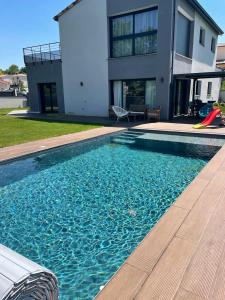 Villa Villa de 4 chambres avec piscine privee jardin clos et wifi a Deyme 7 Rue des Oliviers Haute-Garonne, Occitanie 31450 Deyme Midi-Pyrénées