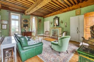 Villa de 4 chambres avec piscine privee jardin clos et wifi a Lucenay les Aix