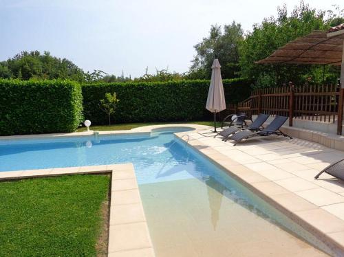 Villa de 4 chambres avec piscine privee terrasse amenagee et wifi a La Gaude a 8 km de la plage