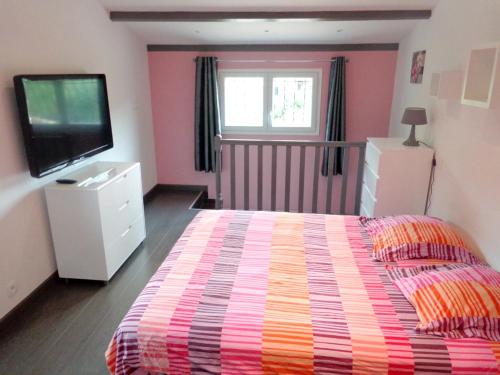 Villa de 4 chambres avec piscine privee terrasse amenagee et wifi a La Gaude a 8 km de la plage