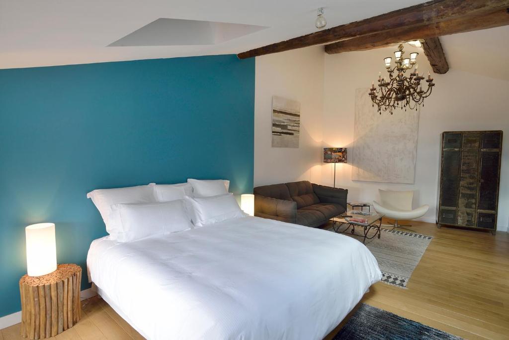 Villa de 4 chambres avec piscine privee terrasse amenagee et wifi a Omerville