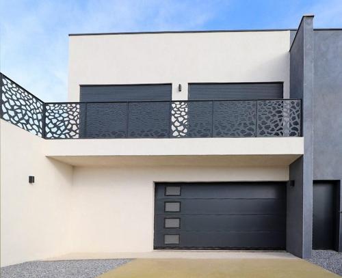 VILLA DE 480 M² POUR DES VACANCES DE REVES