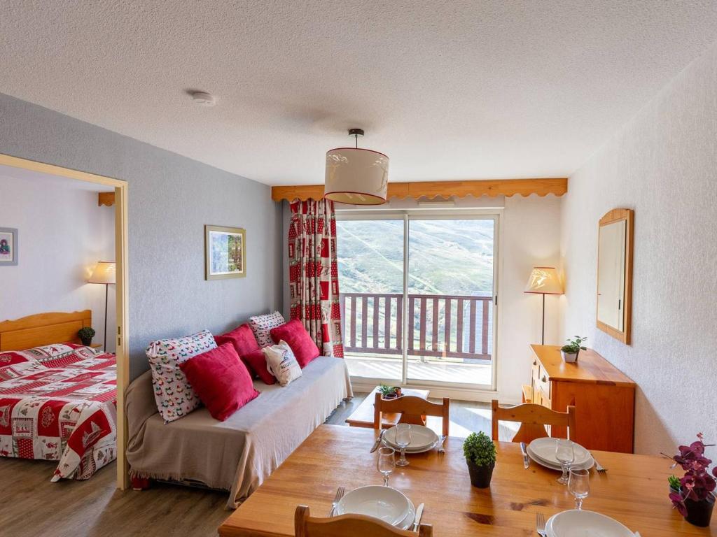 Villa de 5 chambres avec piscine interieure jardin clos et wifi a Panissieres 42360 Panissières