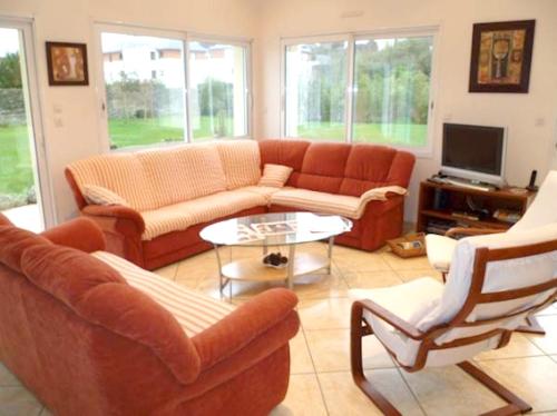Villa de 5 chambres avec piscine privee jacuzzi et jardin clos a Saint Nic
