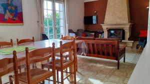 Villa de 5 chambres avec piscine privee jardin et wifi a Chauzon a 3 km de la plage