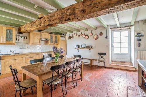 Villa de 6 chambres avec piscine privee jardin amenage et wifi a Salies