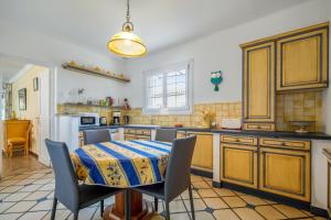 Villa de 6 chambres avec piscine privee jardin clos et wifi a Cournonterral