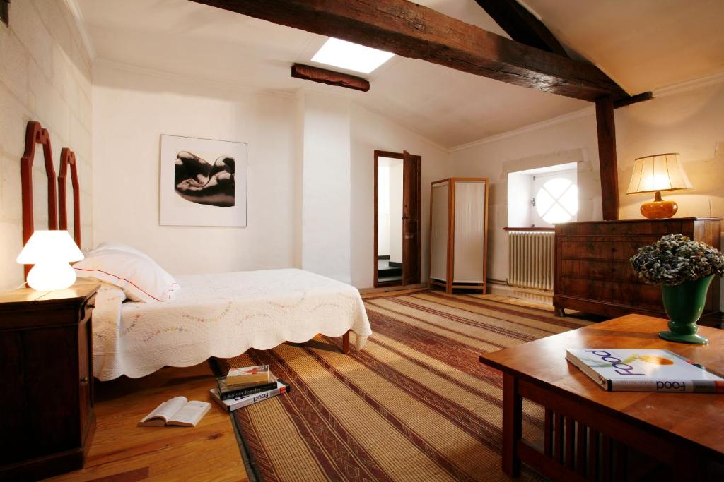 Villa de caractère 8 à 16p, 350 m2 - 15 mn Paris, 10 mn Versailles 78170 La Celle-Saint-Cloud