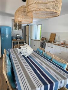 Villa de charme avec piscine à 500m des plages