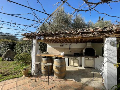 VILLA de CHARME FRENCH RIVIERA COTE D'AZUR CANNES et PLAGES à 9km