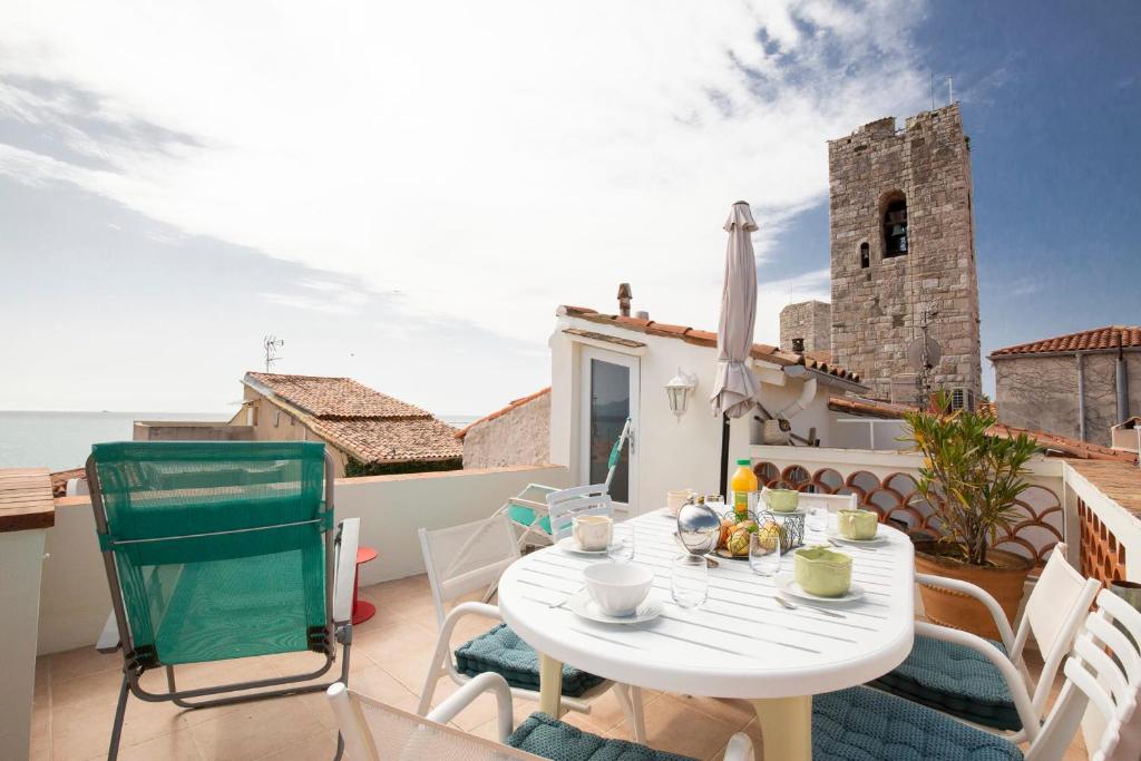 Villa de l'Horloge 8 rue de l'horloge, 06600 Antibes