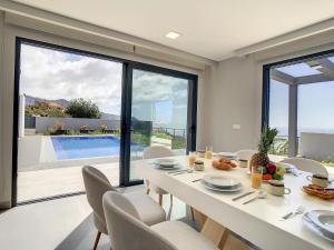 Villa de la Ponte by Atlantic Holiday