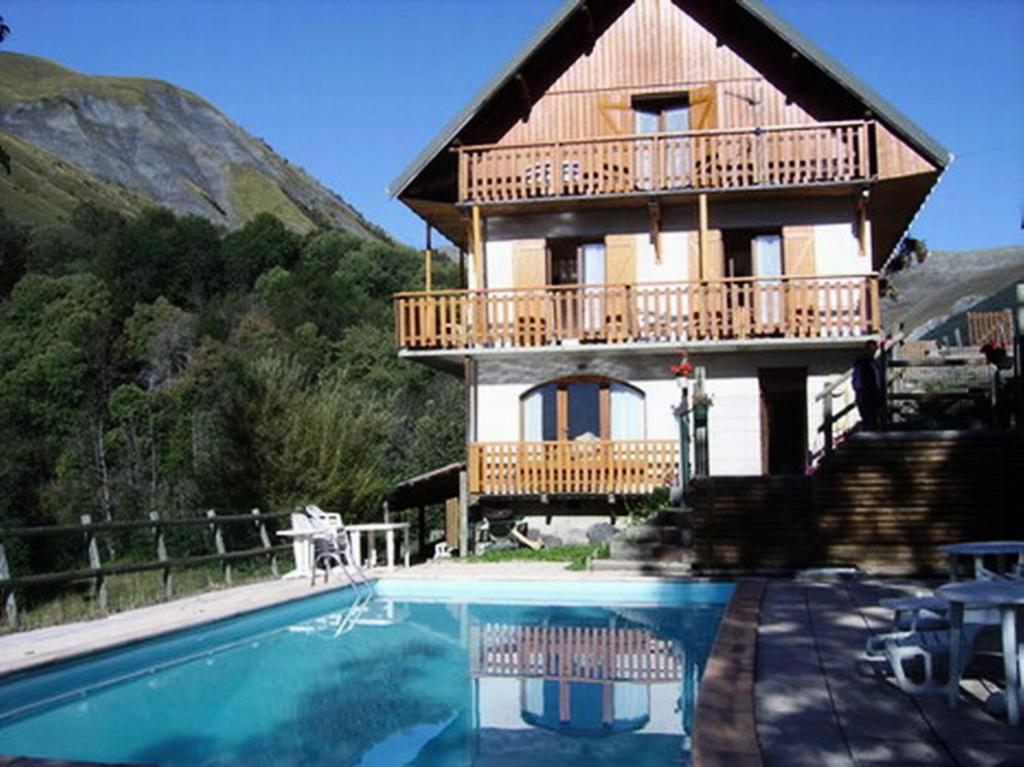 Villa de plain-pied avec WIFI, jardin à PERROS-GUIREC Réf - 952 22700 Perros-Guirec