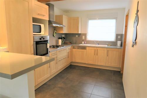 Villa de plain-pied avec WIFI, jardin à PERROS-GUIREC Réf - 952