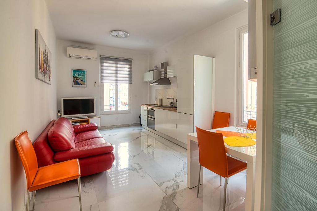 Villa de plein pied 120m2, climatisée, 3 chambres, piscine privée, la campagne aux portes de NARBONNE 11100 Narbonne