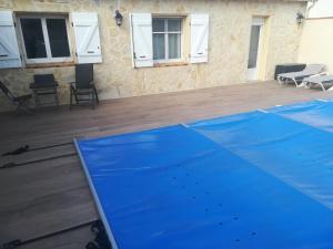 Villa de plein pied 120m2, climatisée, 3 chambres, piscine privée, la campagne aux portes de NARBONNE
