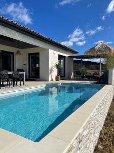 Villa de vacances avec piscine Lussan(proche Uzes)