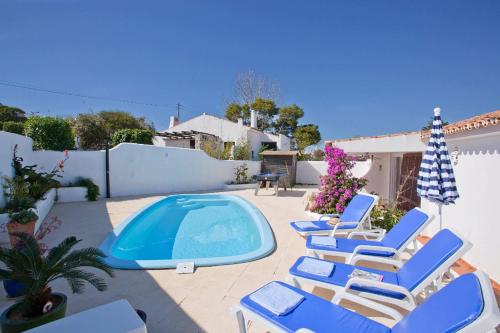 Villa Dela by Villa Plus