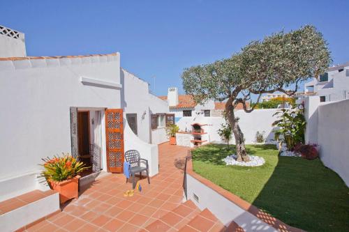 Villa Dela by Villa Plus