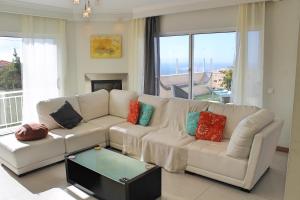 Villa Dilis by OurMadeira