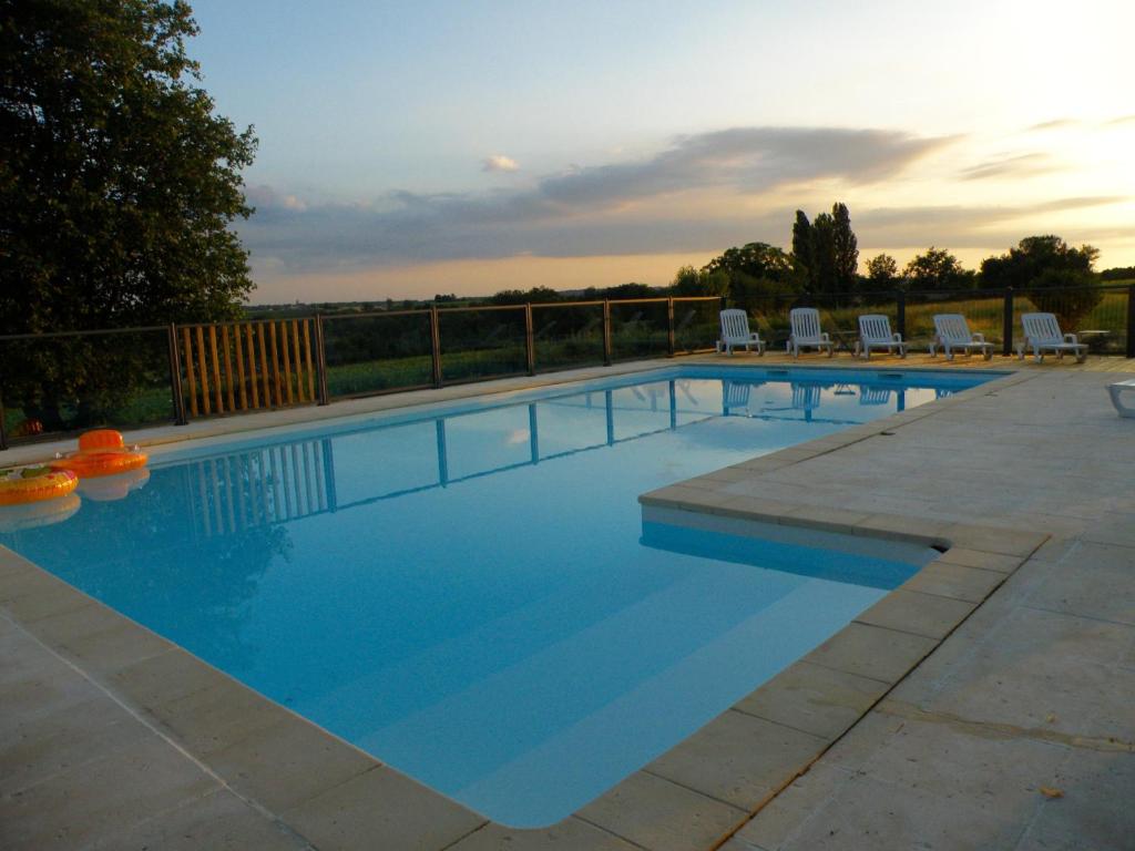 Villa Domingos - Beautiful garden close to beach and park