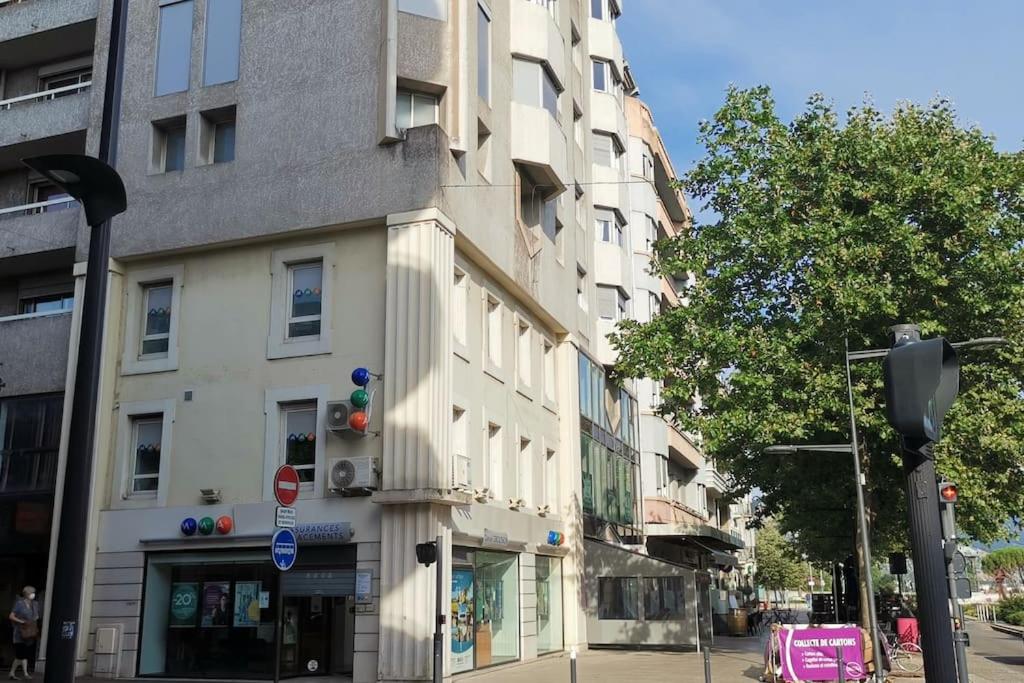 Villa du Bassin 33, piscine et SPA, 8 occupants, 130m2, proche plage, port et commerces, 4 chambres dans un quartier calme 33740 Arès