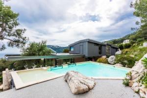 VILLA DYONIS VI4231By Riviera Holiday Homes