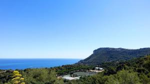 VILLA DYONIS VI4231By Riviera Holiday Homes