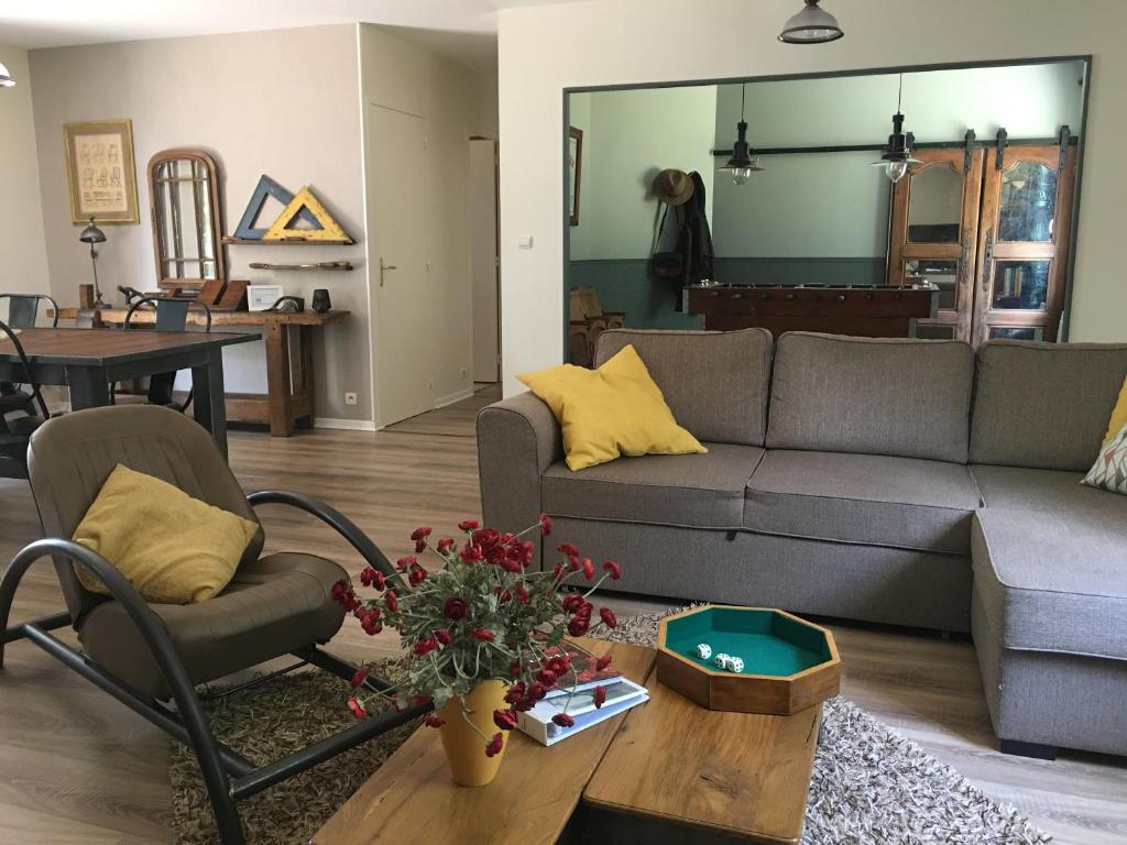 Villa en bois récente avec jardin, WIFI à 800m du centre de TREBEURDEN - Réf 668