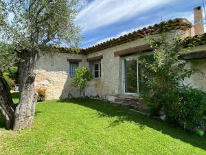 Villa VILLA EN PIERRE LE MAS DU CEDRE 2501 Route de Grasse 06140 Vence Provence-Alpes-Côte d\'Azur