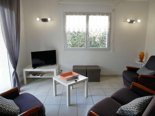 Villa Erdeven, 5 pièces, 8 personnes - FR-1-479-14