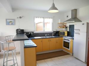 Villa Erdeven, 5 pièces, 8 personnes - FR-1-479-14