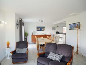 Villa Erdeven, 5 pièces, 8 personnes - FR-1-479-14