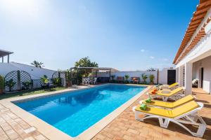 Villa Estrelícia - Pool - Free wi-fi - New in Booking