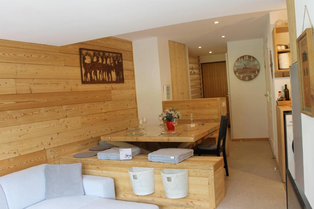 Villa EVA, vue mer et montagne, plage à pieds 20144 Mangialla