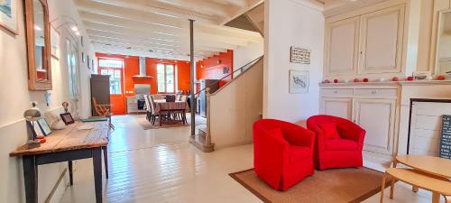 Villa familiale dans le centre village