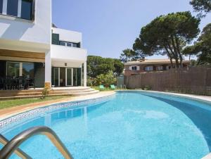 Villa Fati With Pool