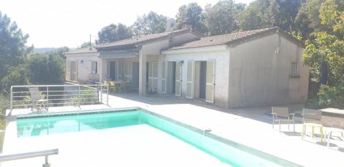 Villa Favone 12 pers piscine 10 min plage à pieds